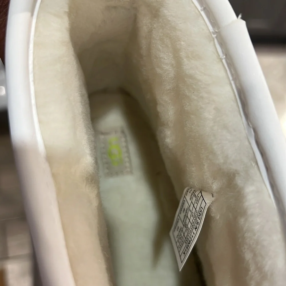 UGG warm inside